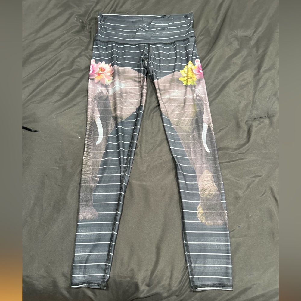 Teeki Love the Elephant Hot Yoga Pants Leggings Medium - Picture 3 of 7